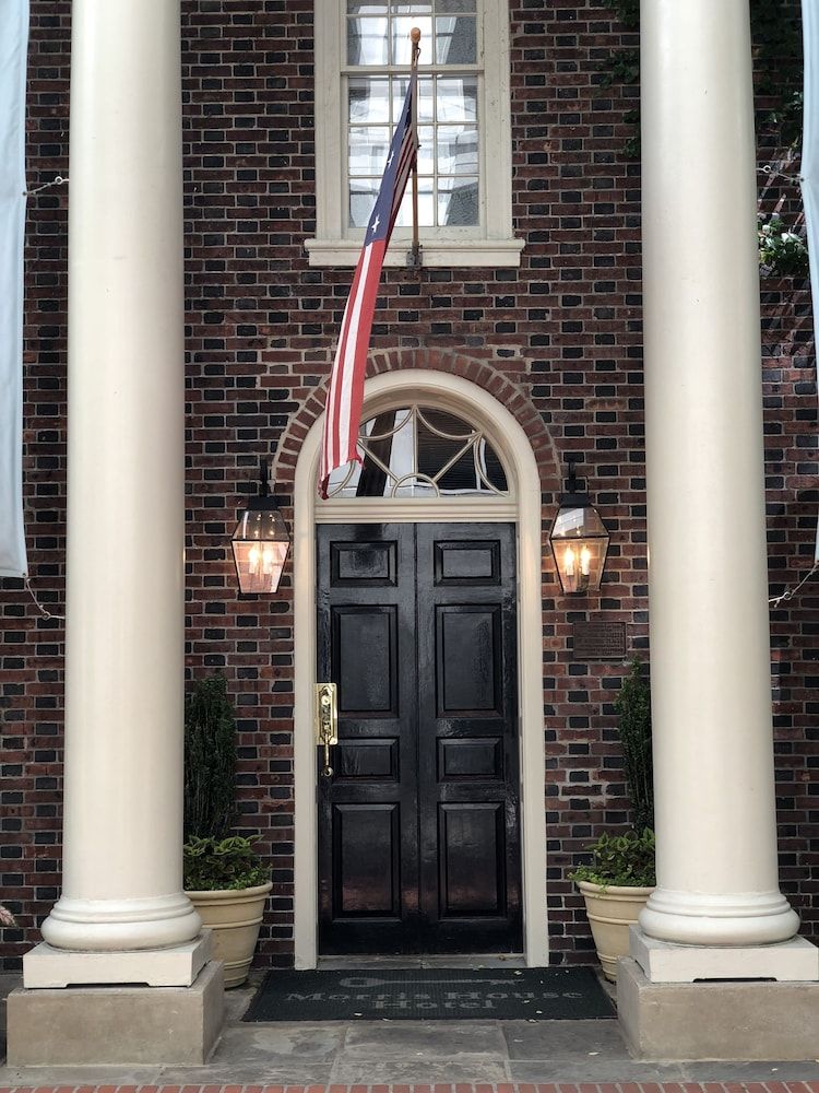 undefined Morris House Hotel 8