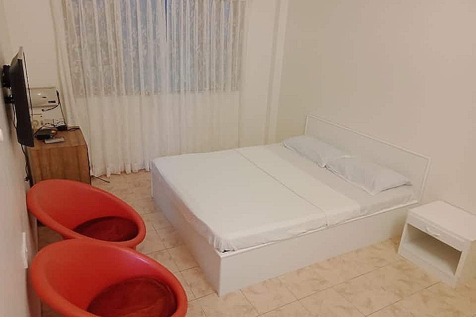 One  bedroom apartment