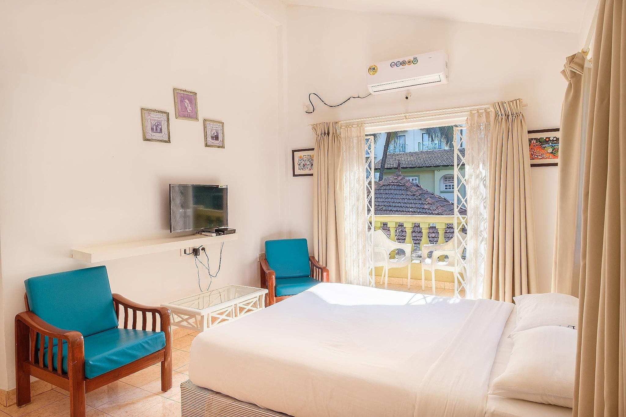 Family Suite with Balcony and Pool View