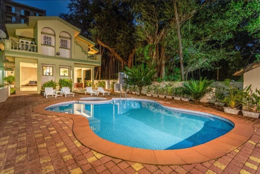 undefined Gaur Opulent 4