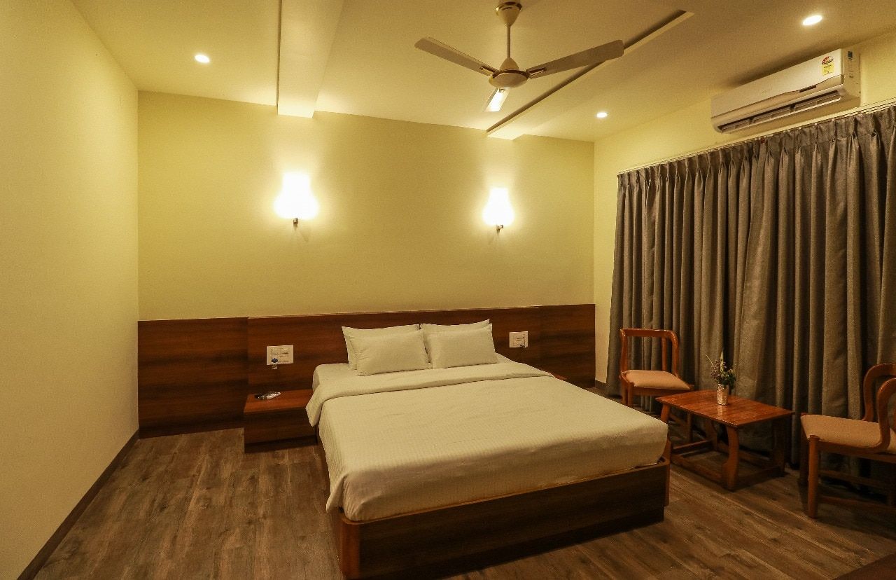 The Cult Silver Room 6