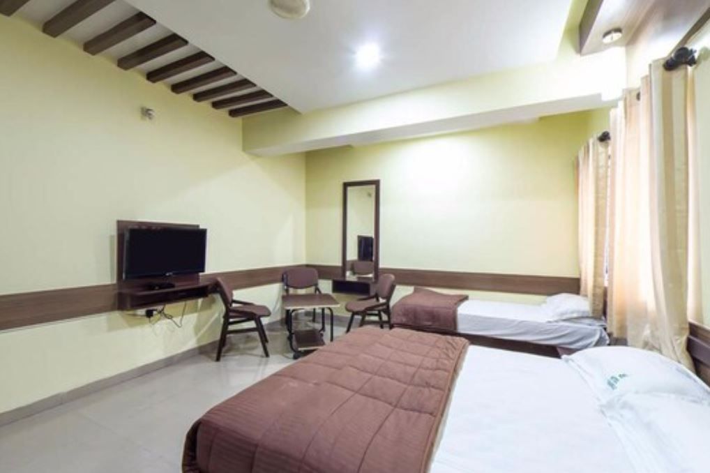 Hotel Megharaj Non AC Room (Double) 4