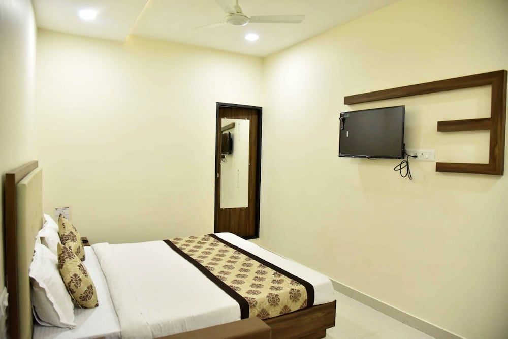 undefined Lime Tree - Eco Inn Hotel 9