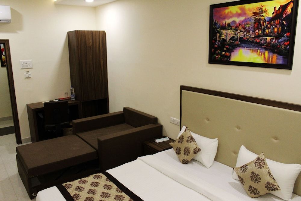 Eco Inn Hotel Superior Room, 1 King Bed, Accessible, Non Smoking 6