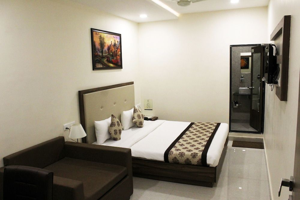 Eco Inn Hotel Superior Room, 1 King Bed, Accessible, Non Smoking 4