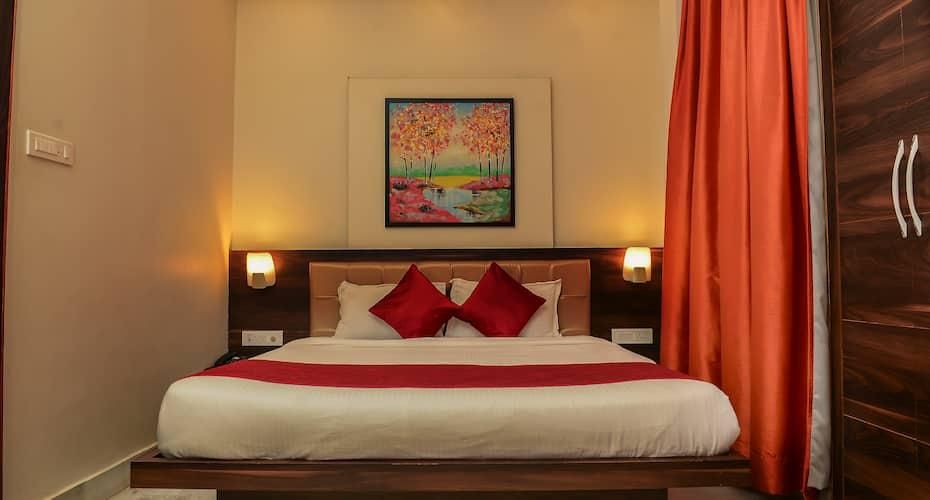 undefined Magnolia Inn 5