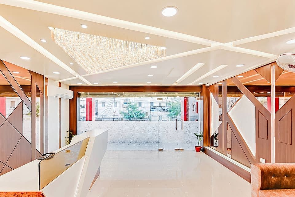 undefined Treebo Resto- Near Lucknow Railway Station 8