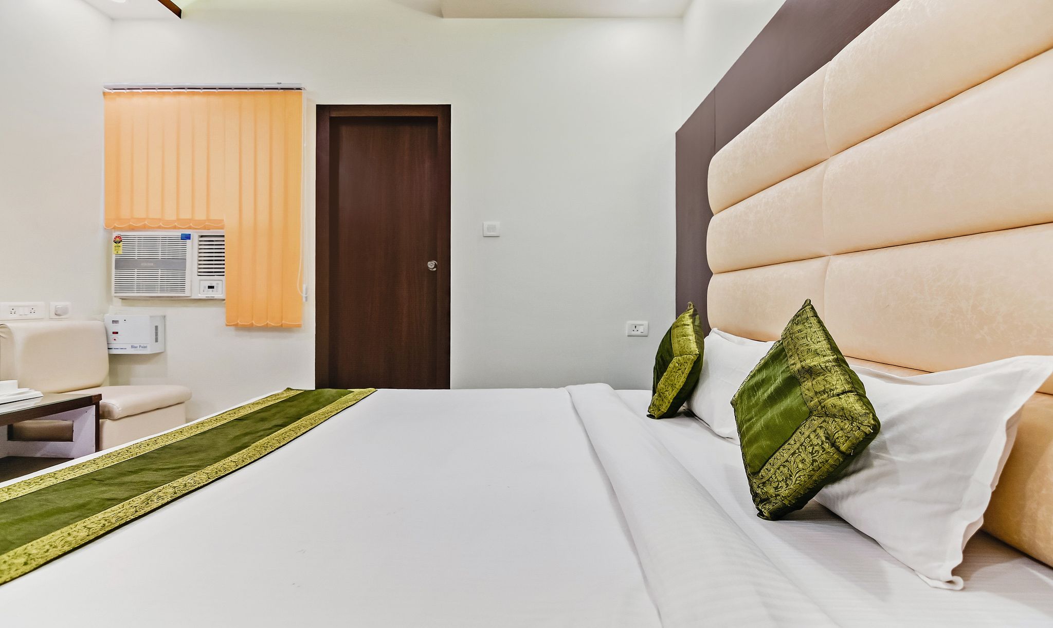 Treebo Resto- Near Lucknow Railway Station Standard Double Room 13