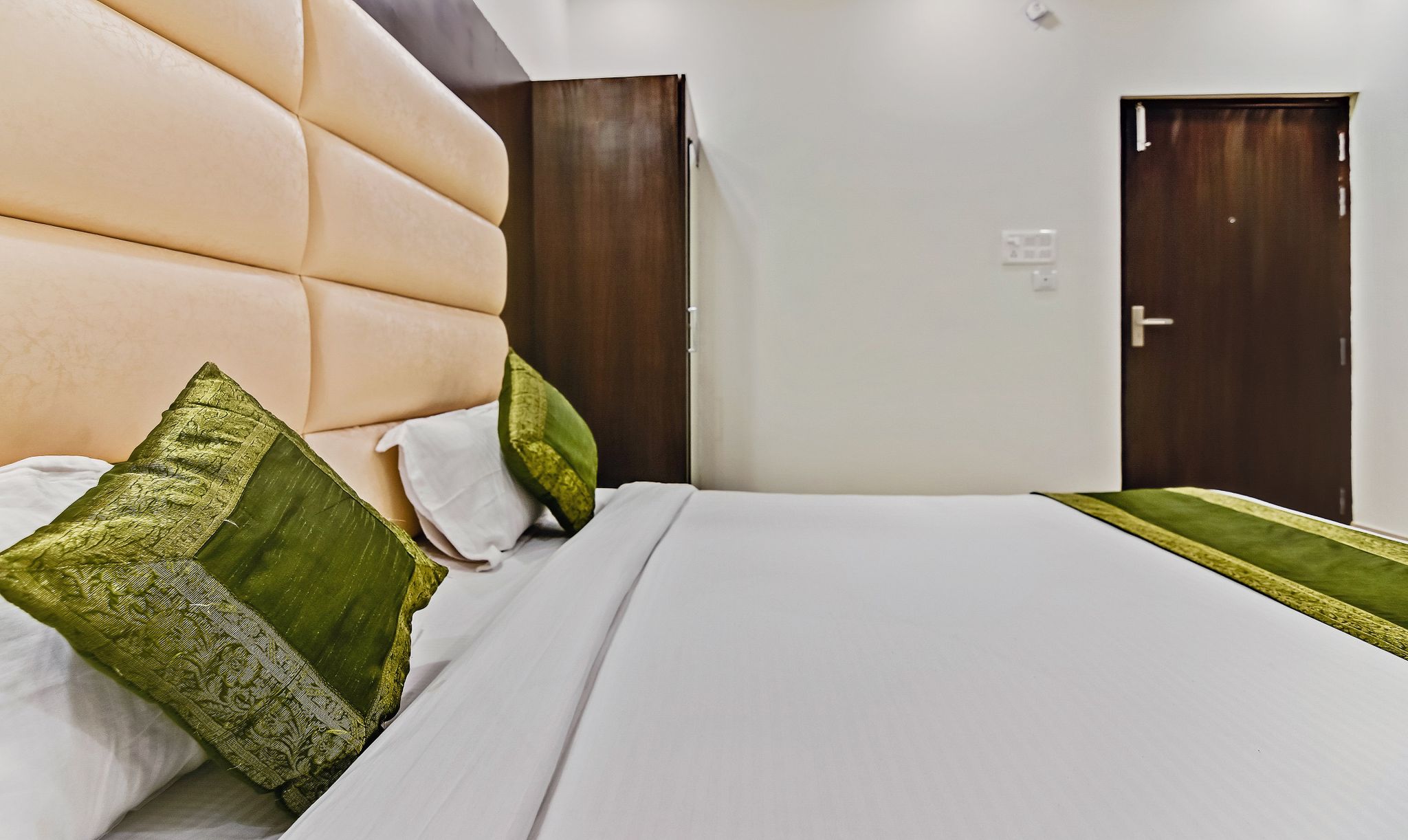 Treebo Resto- Near Lucknow Railway Station Standard Double Room 10
