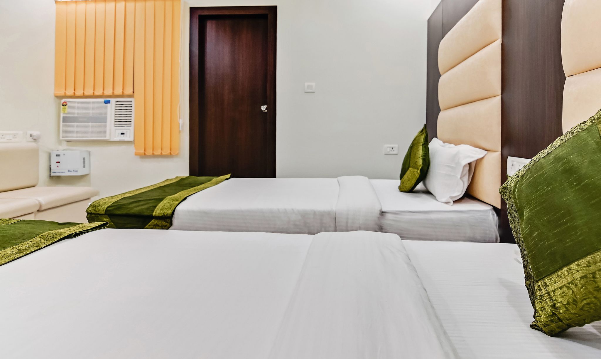 Treebo Resto- Near Lucknow Railway Station Standard Double Room 14
