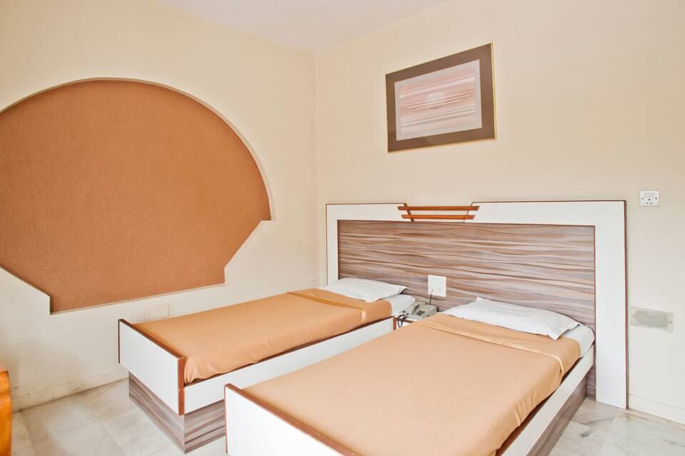 undefined Hotel White Rose 5