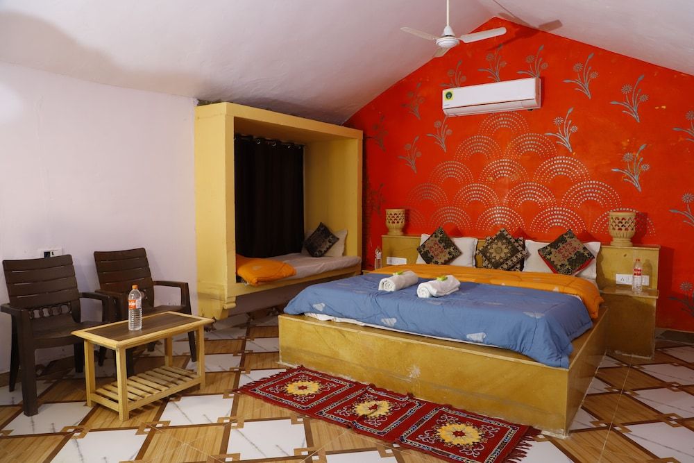 undefined Sunrise Desert Resort 9