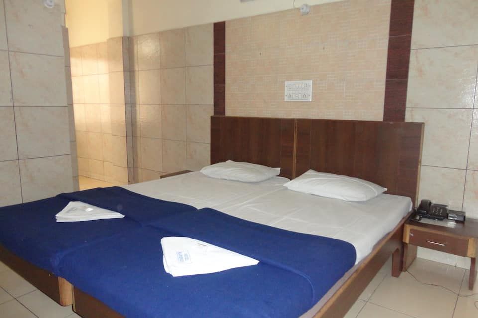 Hotel Haridwar Double Cot Room Non AC 6