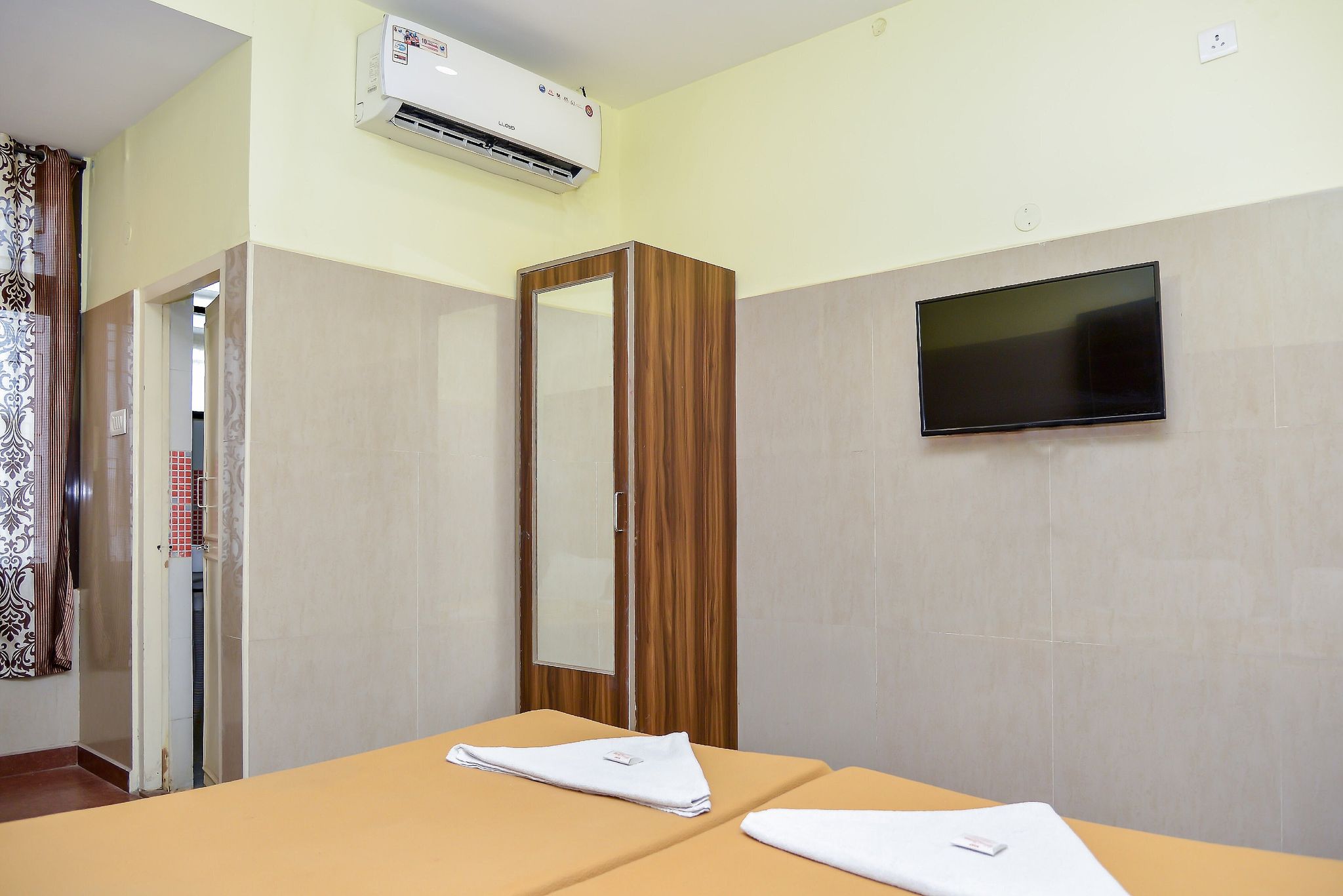 undefined Hotel Haridwar 8