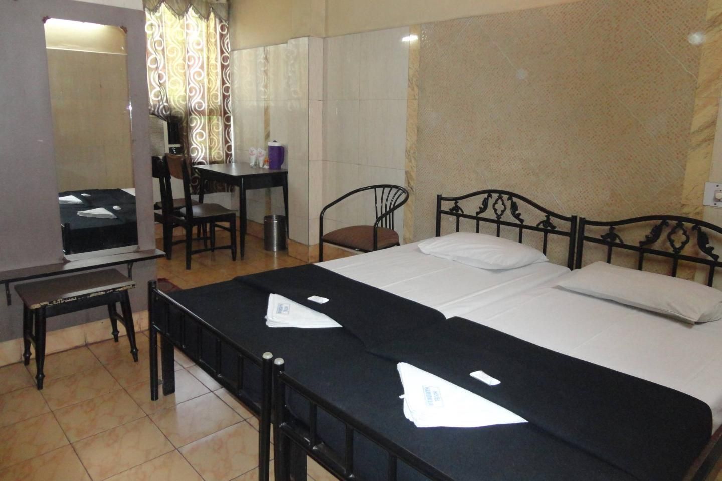 Hotel Haridwar Double Cot Room Non AC 2