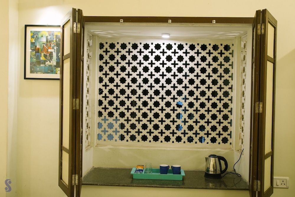 Deluxe Room , Window Balcony