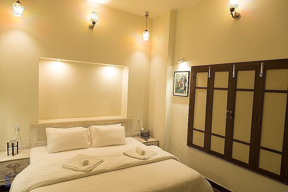 Deluxe Room , Window Balcony