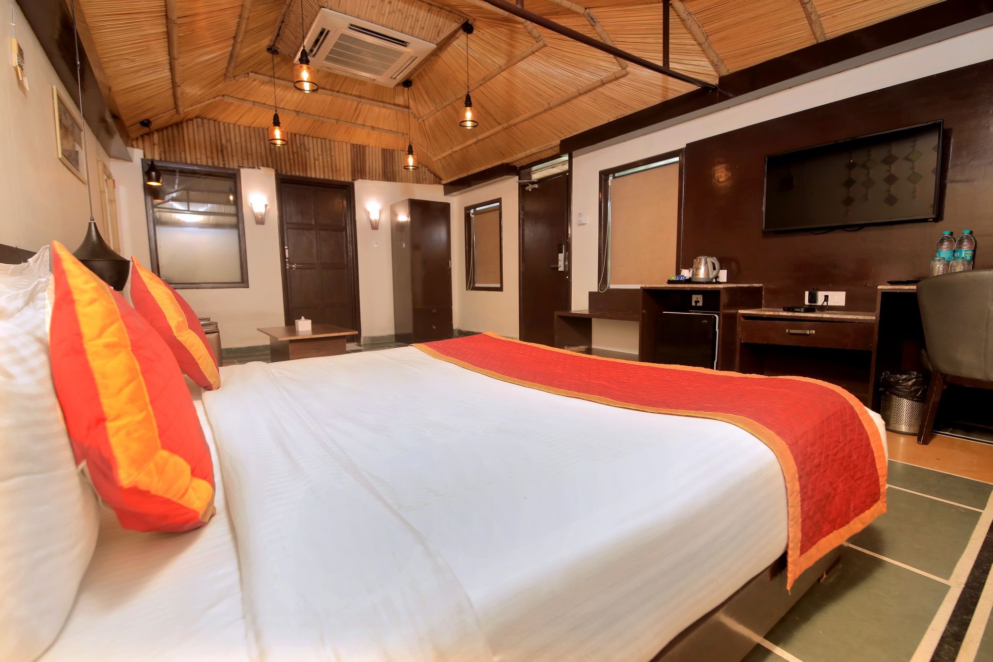 Nature Village Resort Nature Hut with Jacuzzi and Private Sit Out 2
