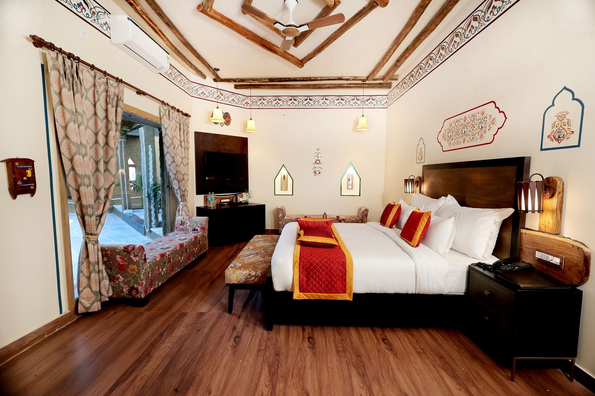 Family Pool Villa