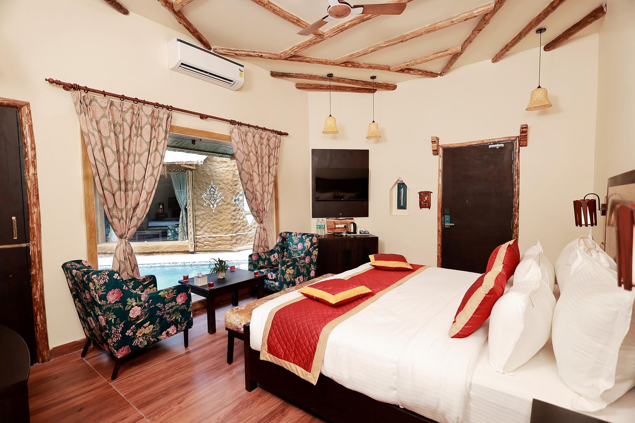 Family Pool Villa