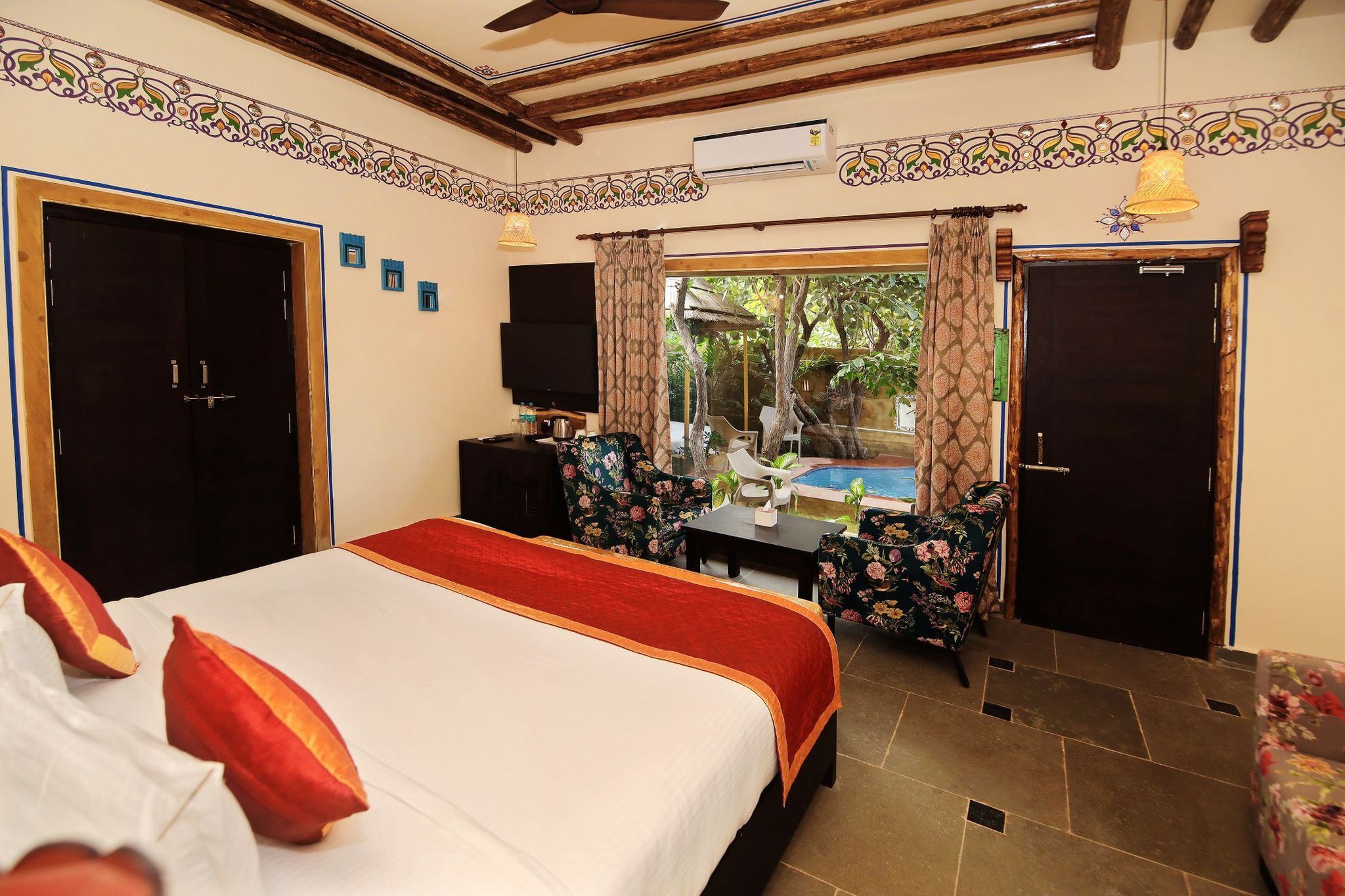 Village Suite Villa with Plunge Pool, Jacuzzi and Private Sit Out