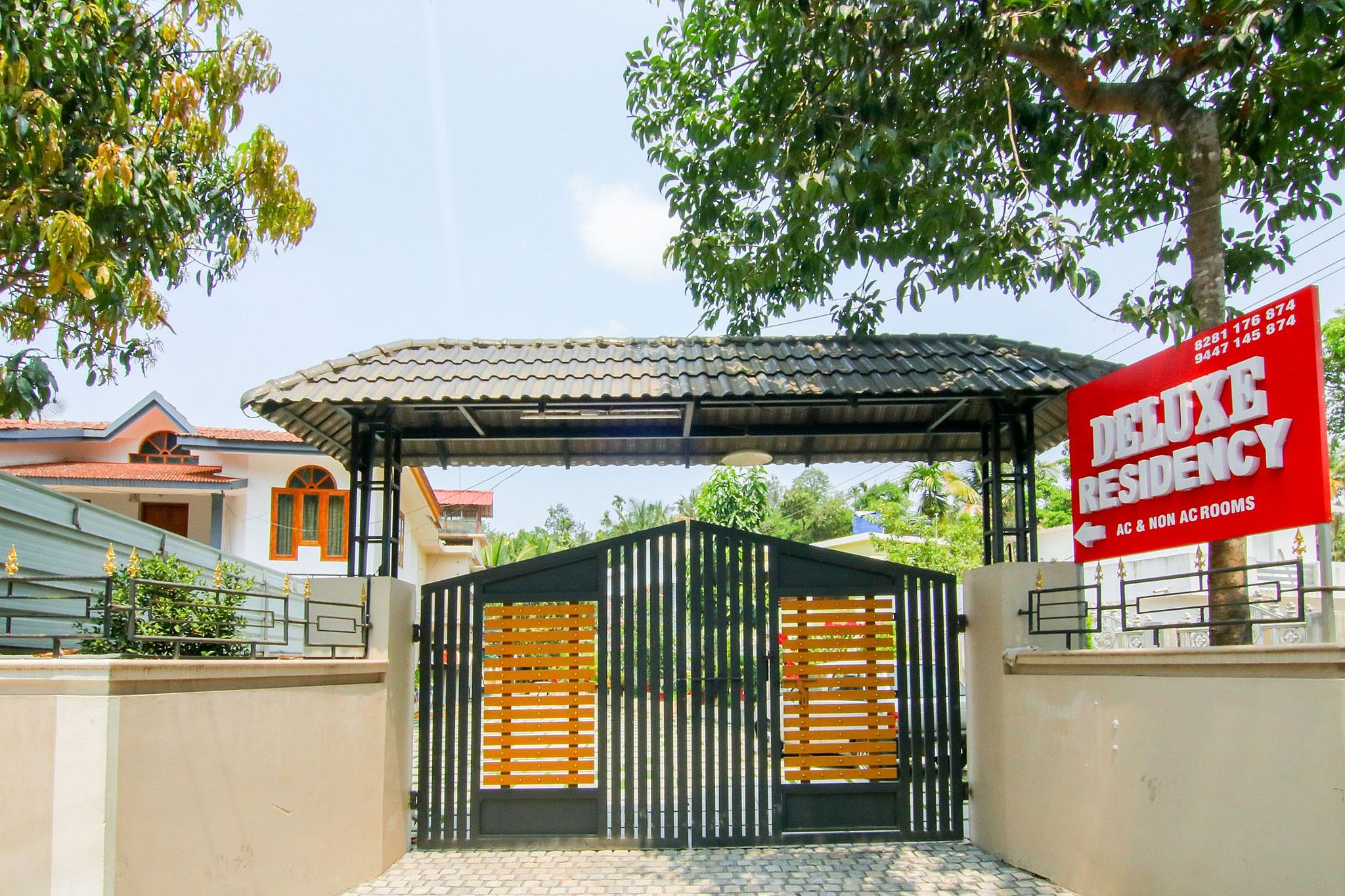 undefined Deluxe Residency 2