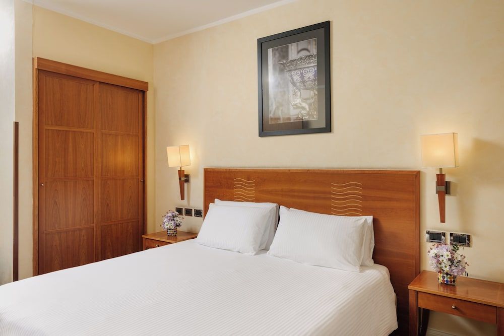 Hotel dei Cavalieri Caserta Classic Room 4