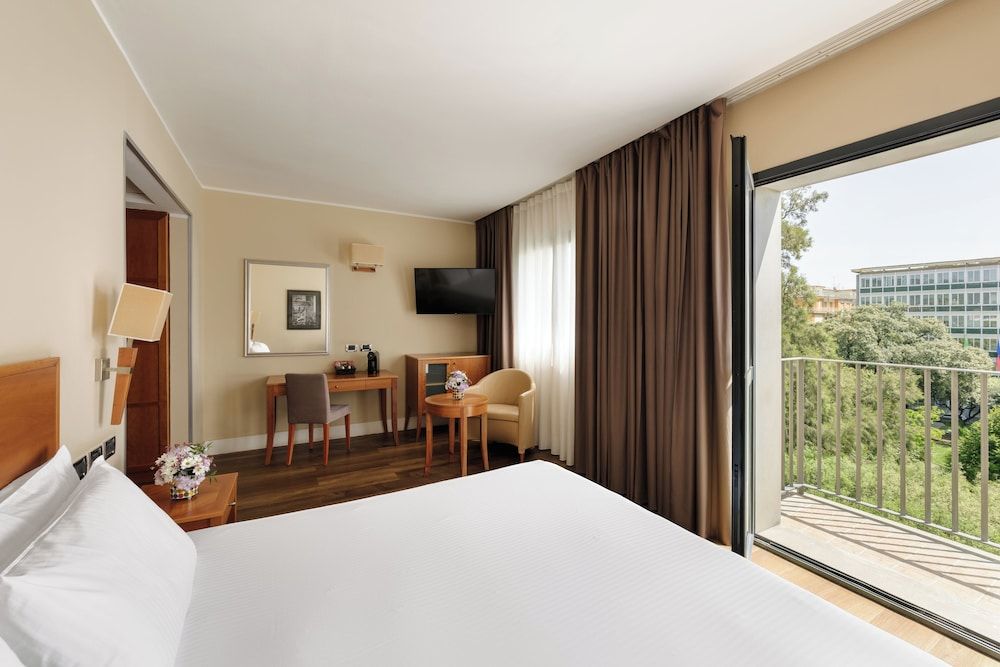 Hotel dei Cavalieri Caserta Superior Room 8