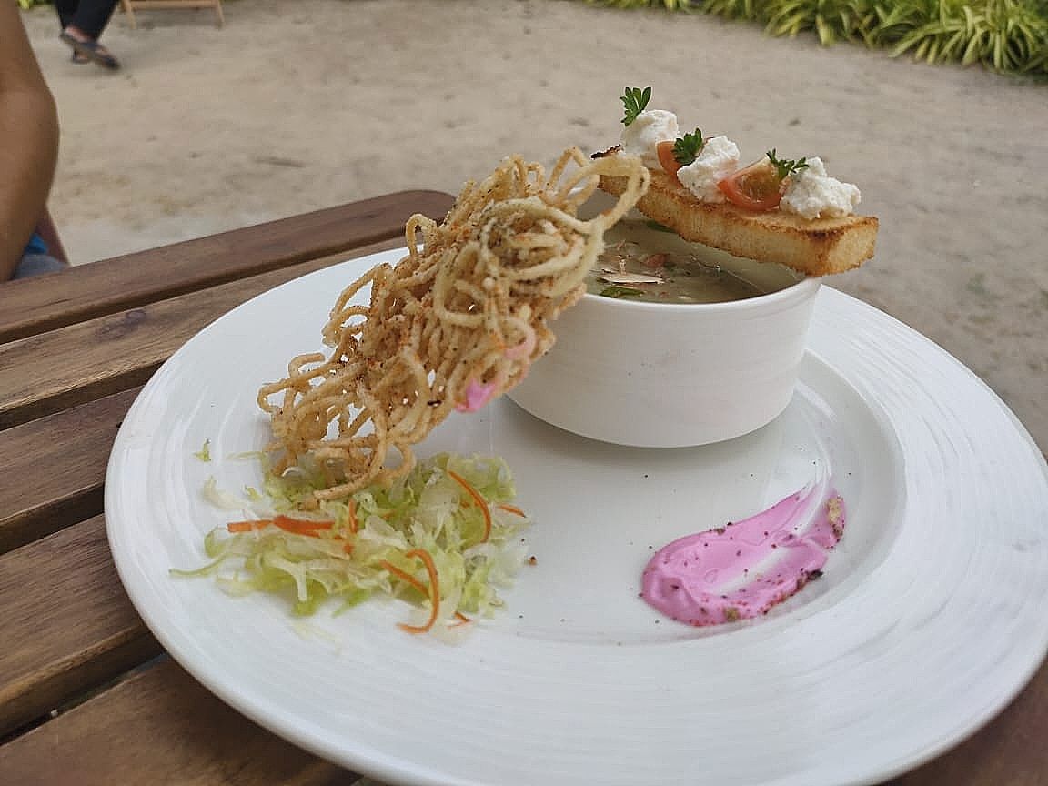 Food & Dining