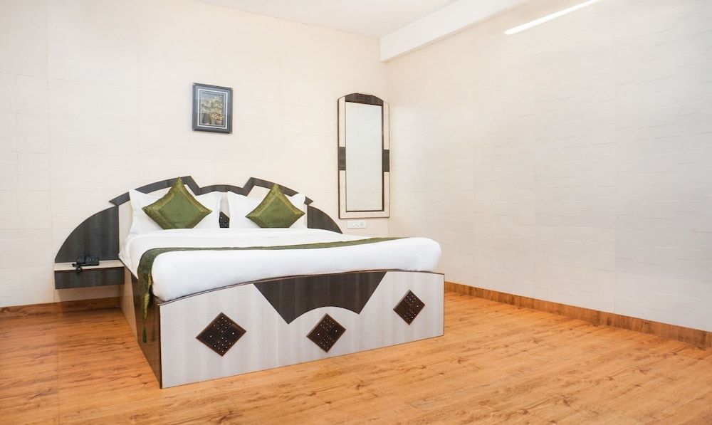 Treebo Trend Casa Bella Resort Standard Room, 1 Queen Bed 12