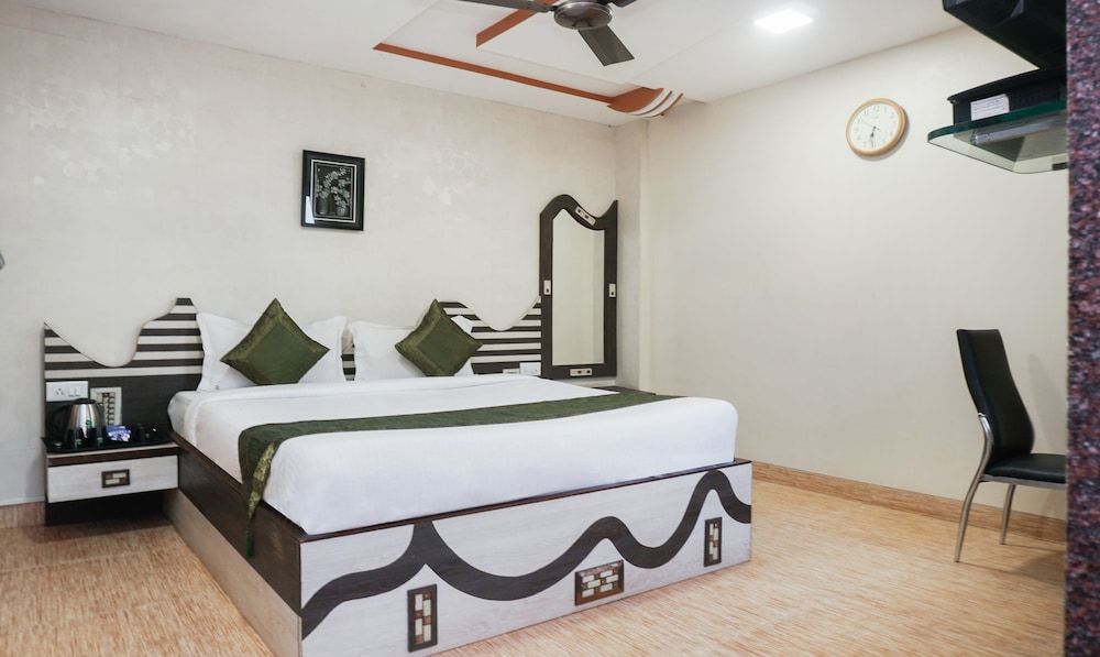 Treebo Trend Casa Bella Resort Standard Room, 1 Queen Bed 5