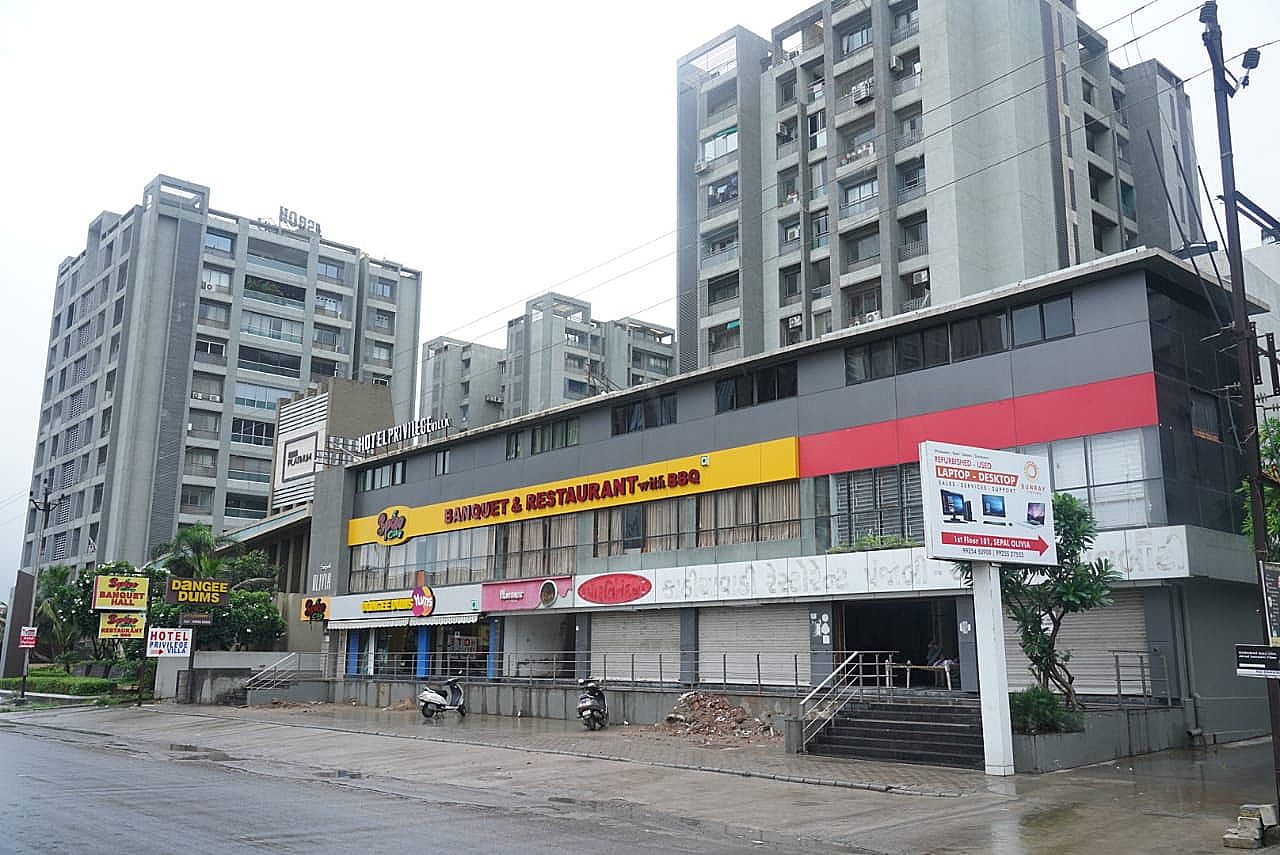 Hotel Privilege Villa