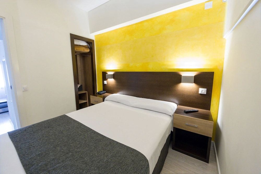 undefined Apartamentos Recoletos 9