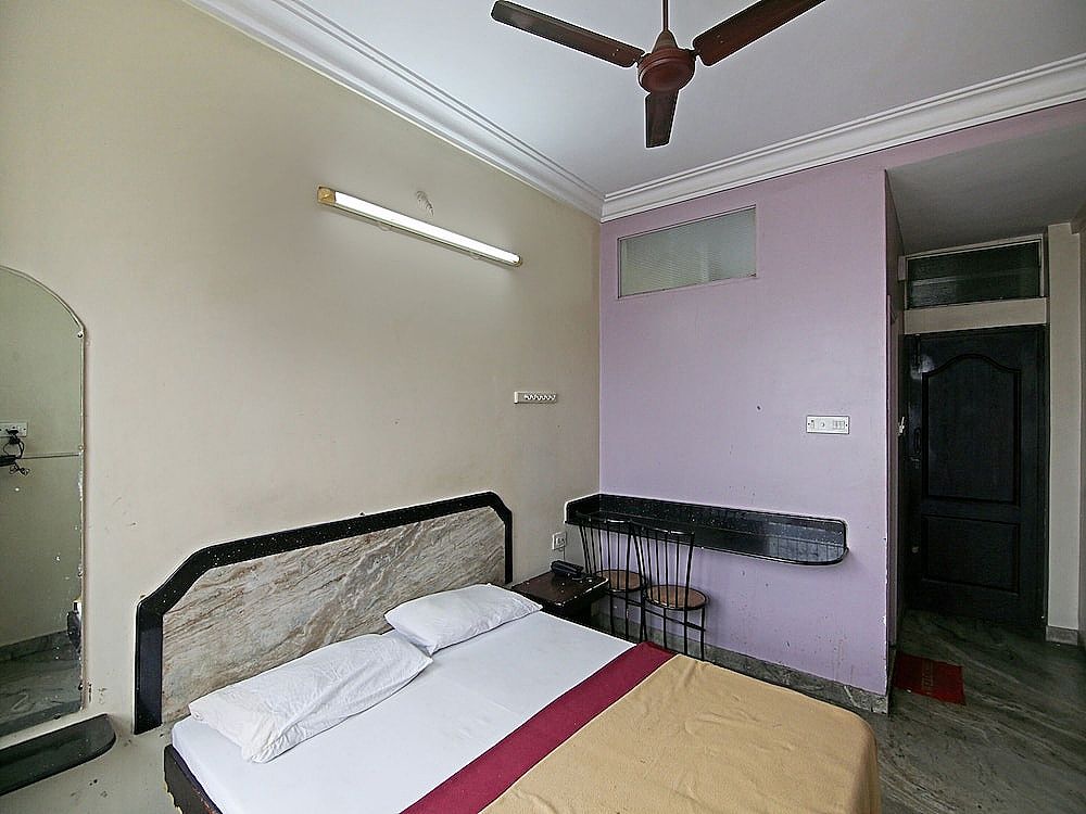 Royal Regency Lodge Comfort Double Room