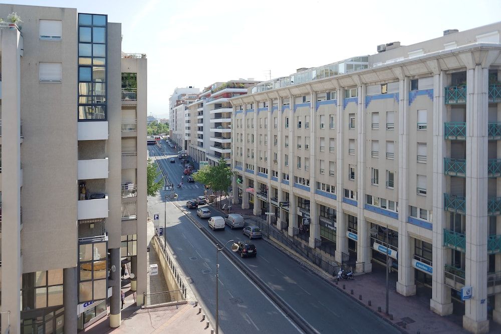 undefined Residhotel Grand Prado 3