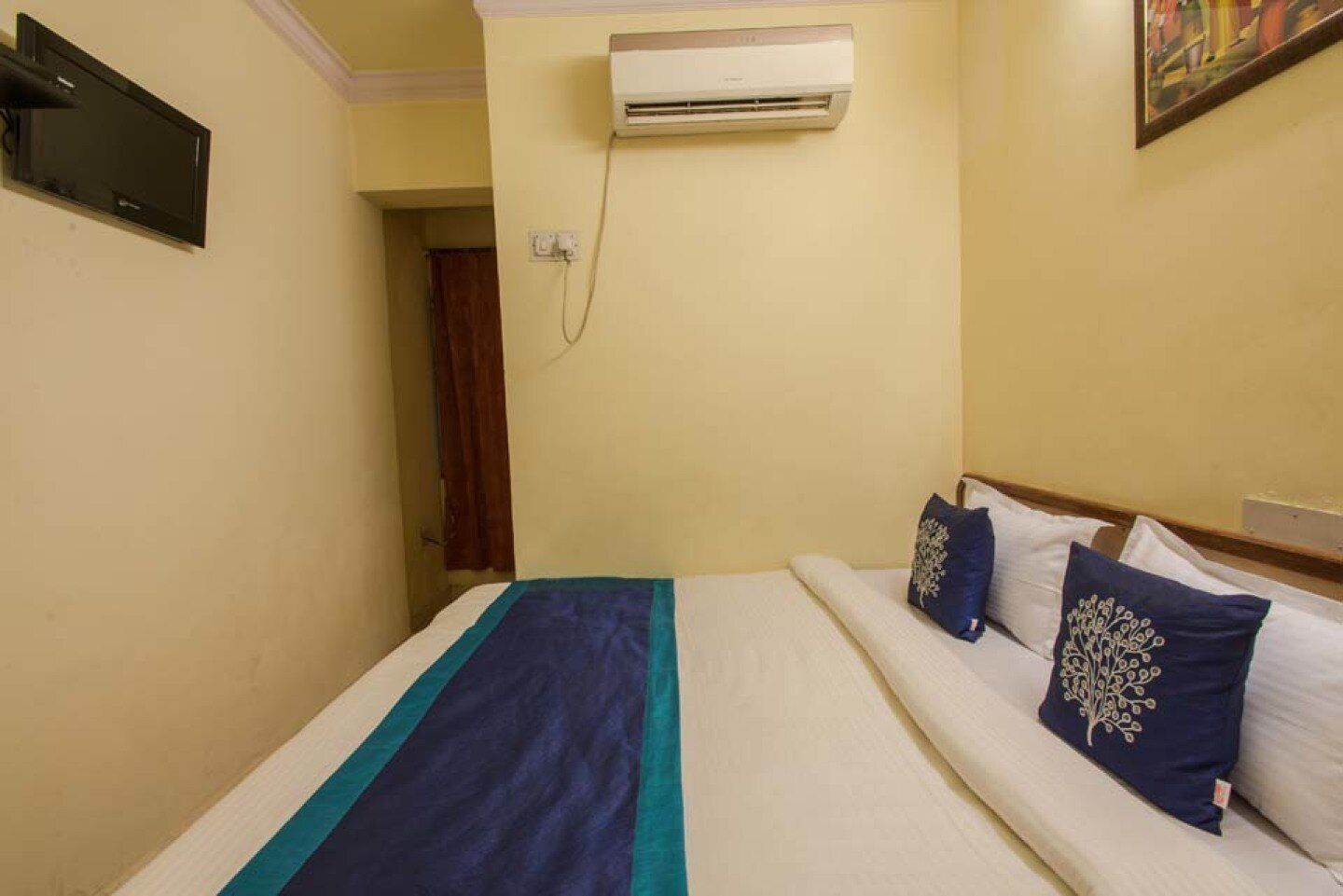 Double Bed Room