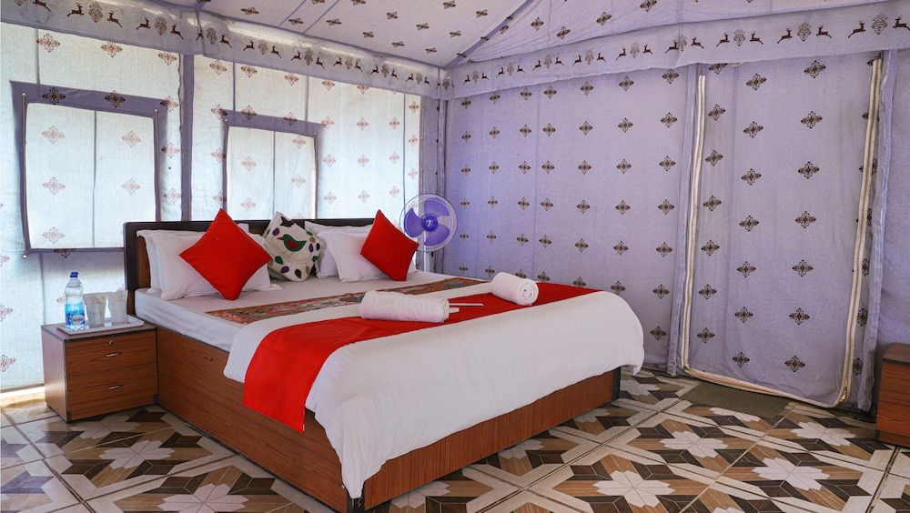undefined Shiv Tara Desert Camp 10