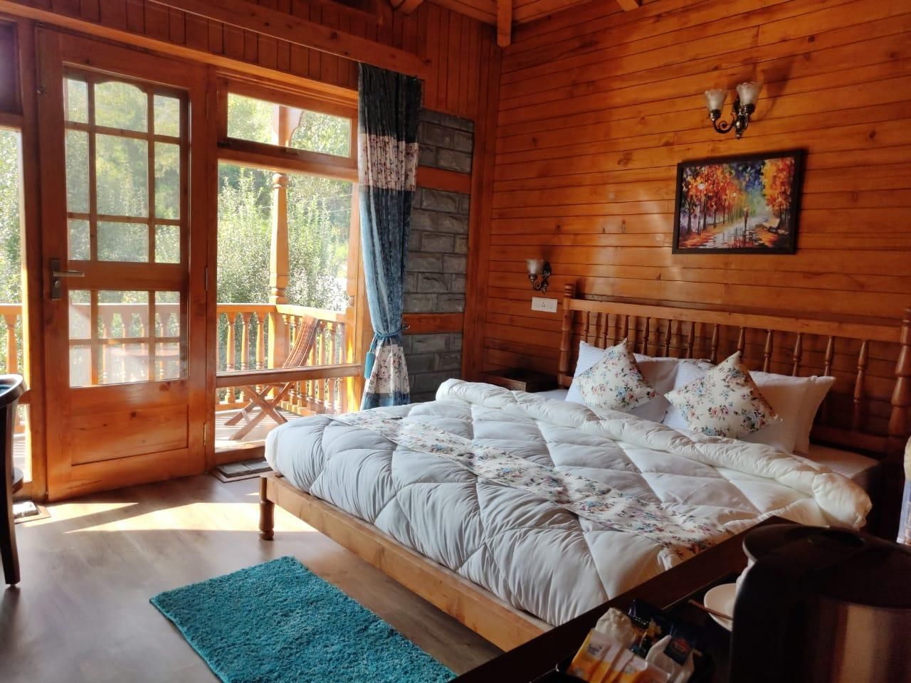 Delux Double Room with Balcony