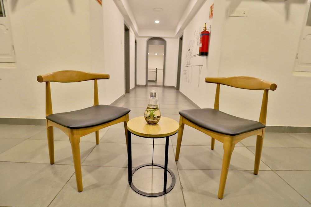 undefined Ritz Heritage 8