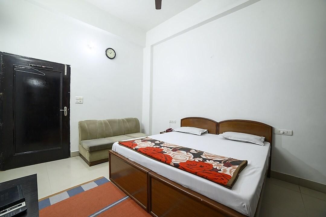 undefined Hotel Pritam Palace 4