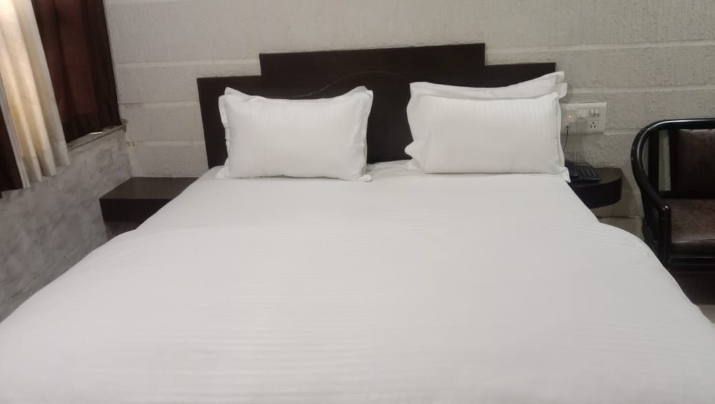 HOTEL SHYAMA Economy AC Room