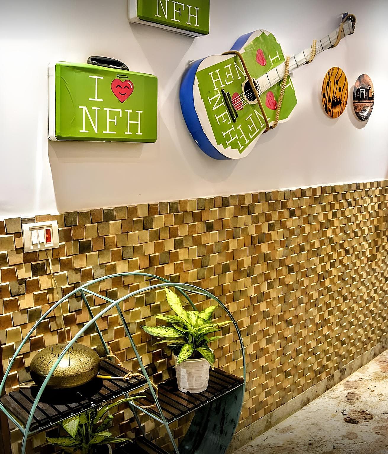 Hotel New Frontier Deluxe room 42