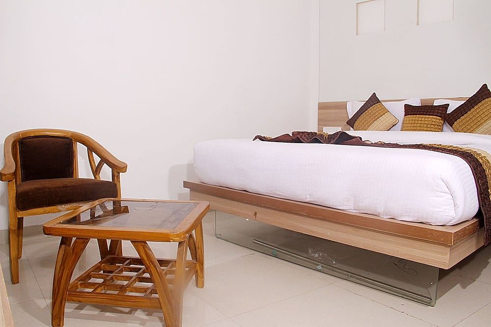 Hotel New Frontier Deluxe room 22