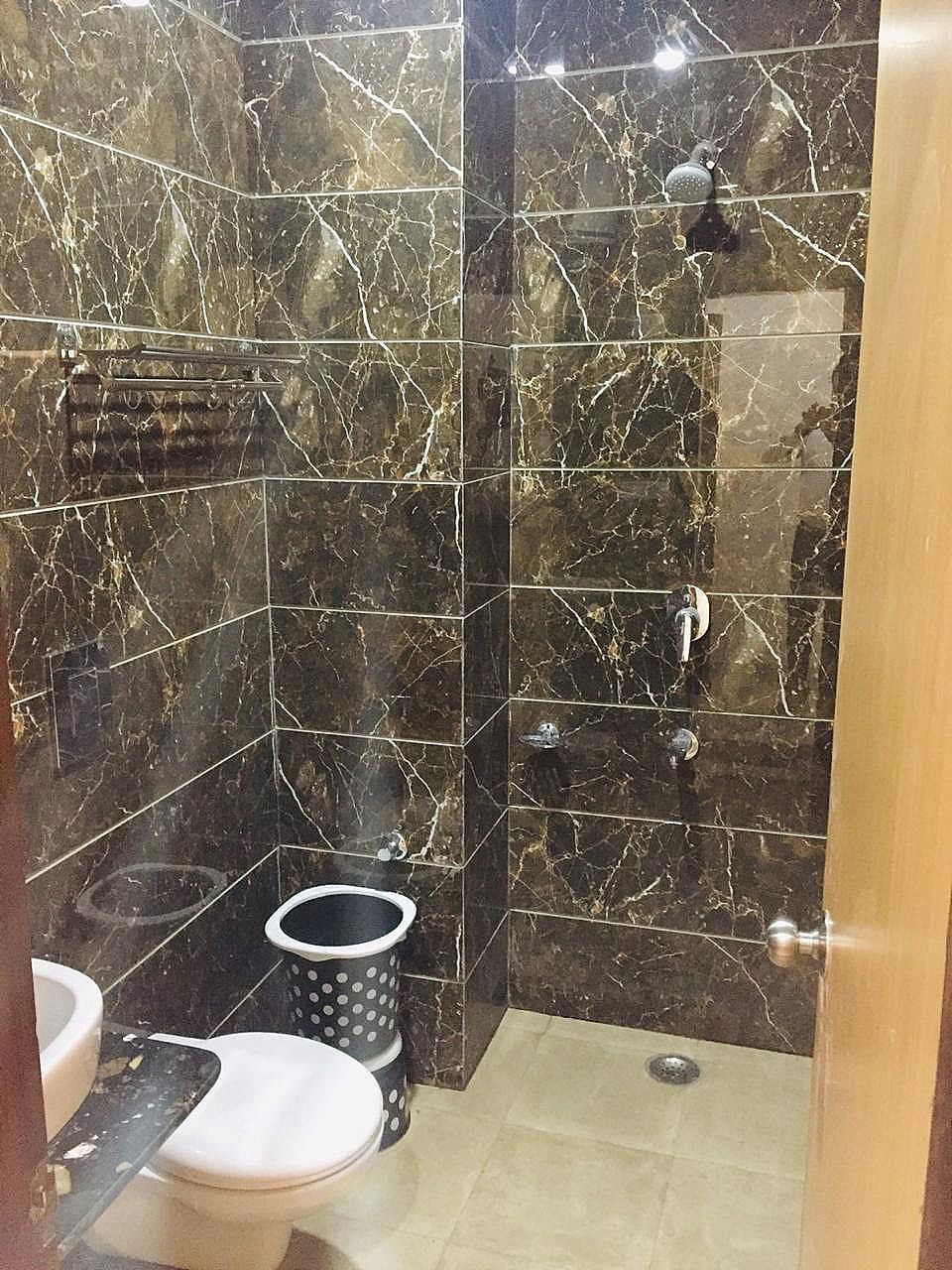 Hotel New Frontier Deluxe room 44