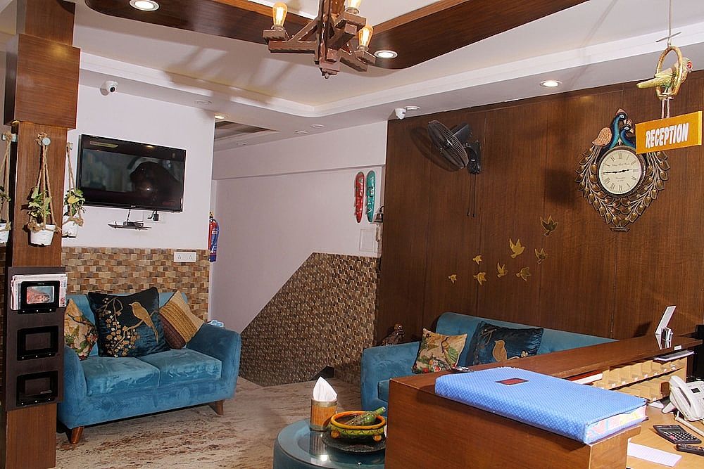 Hotel New Frontier Deluxe room 30