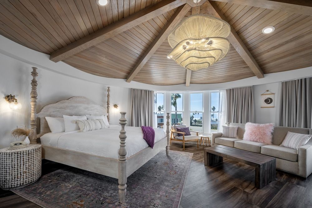 Suite, Ocean View