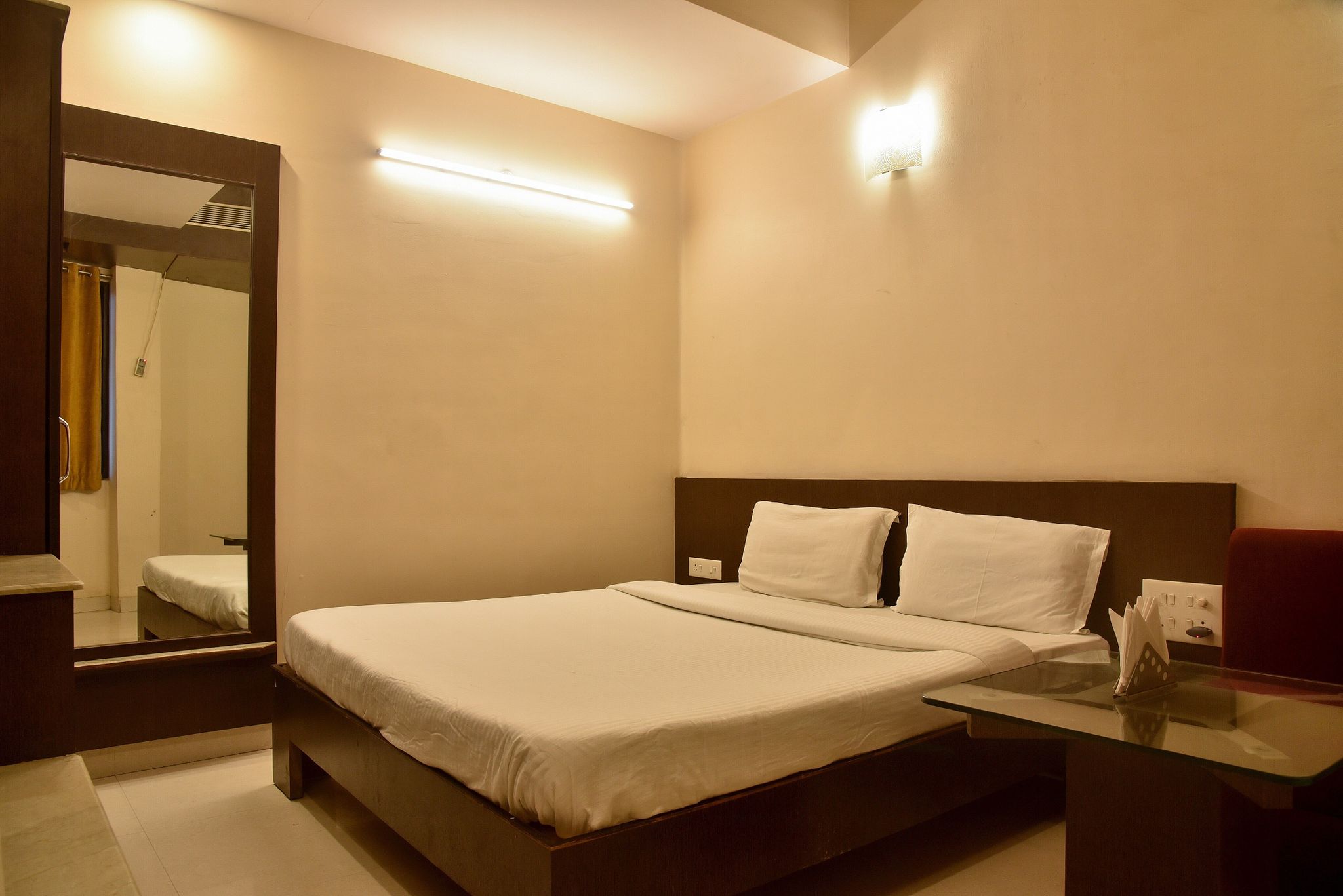 King size Premium AC Room
