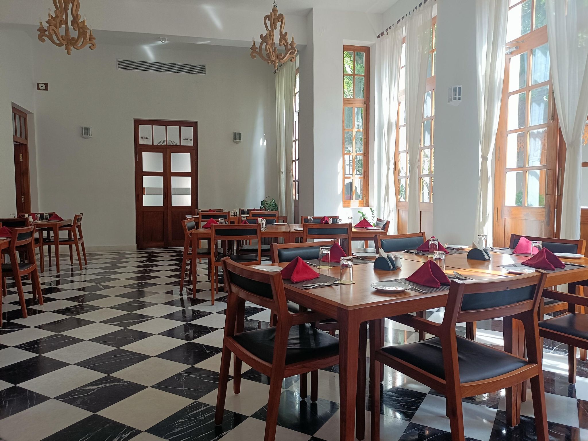 undefined Grand Hotel D Europe 4