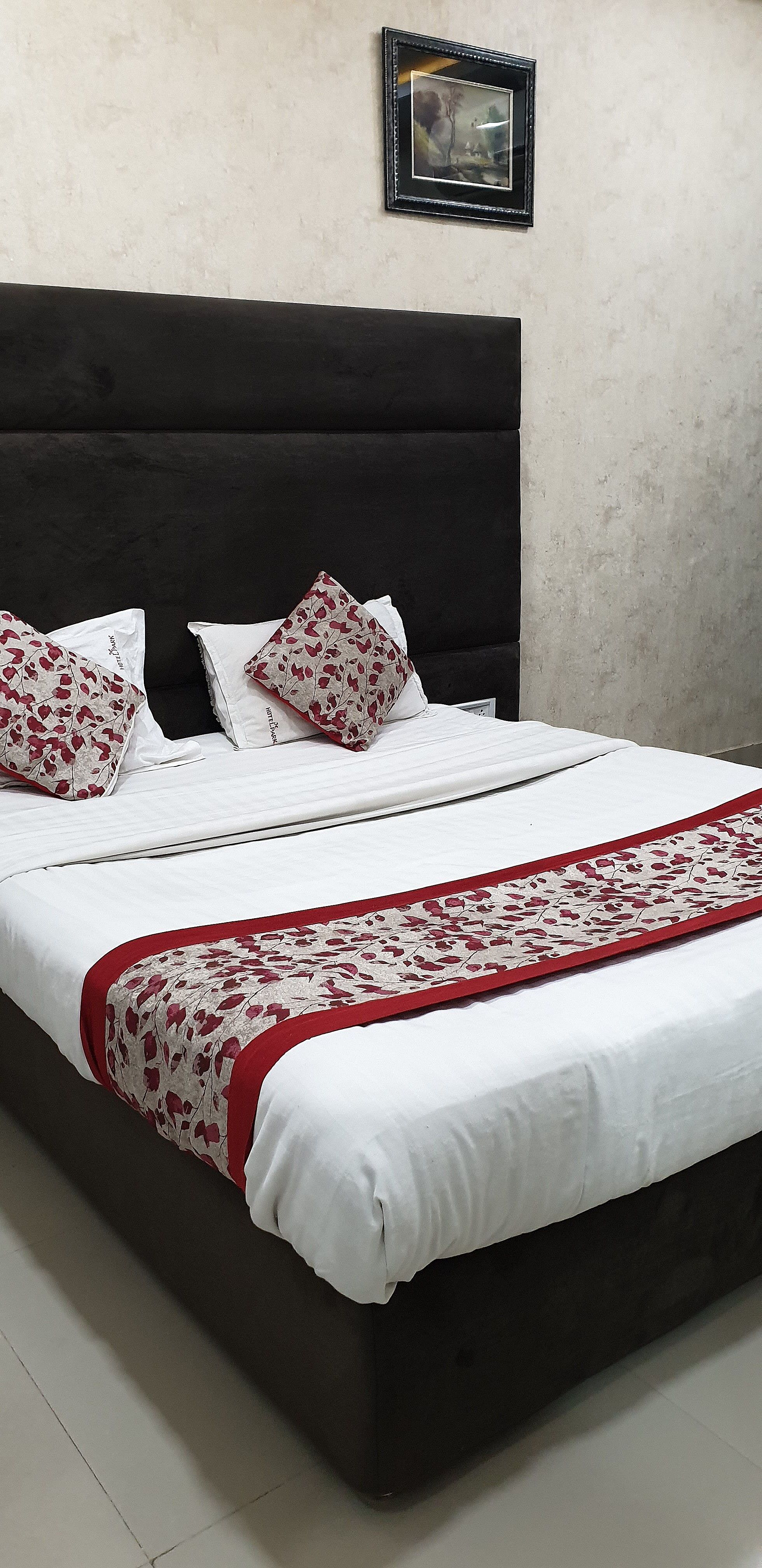 Hotel Park Deluxe AC Room