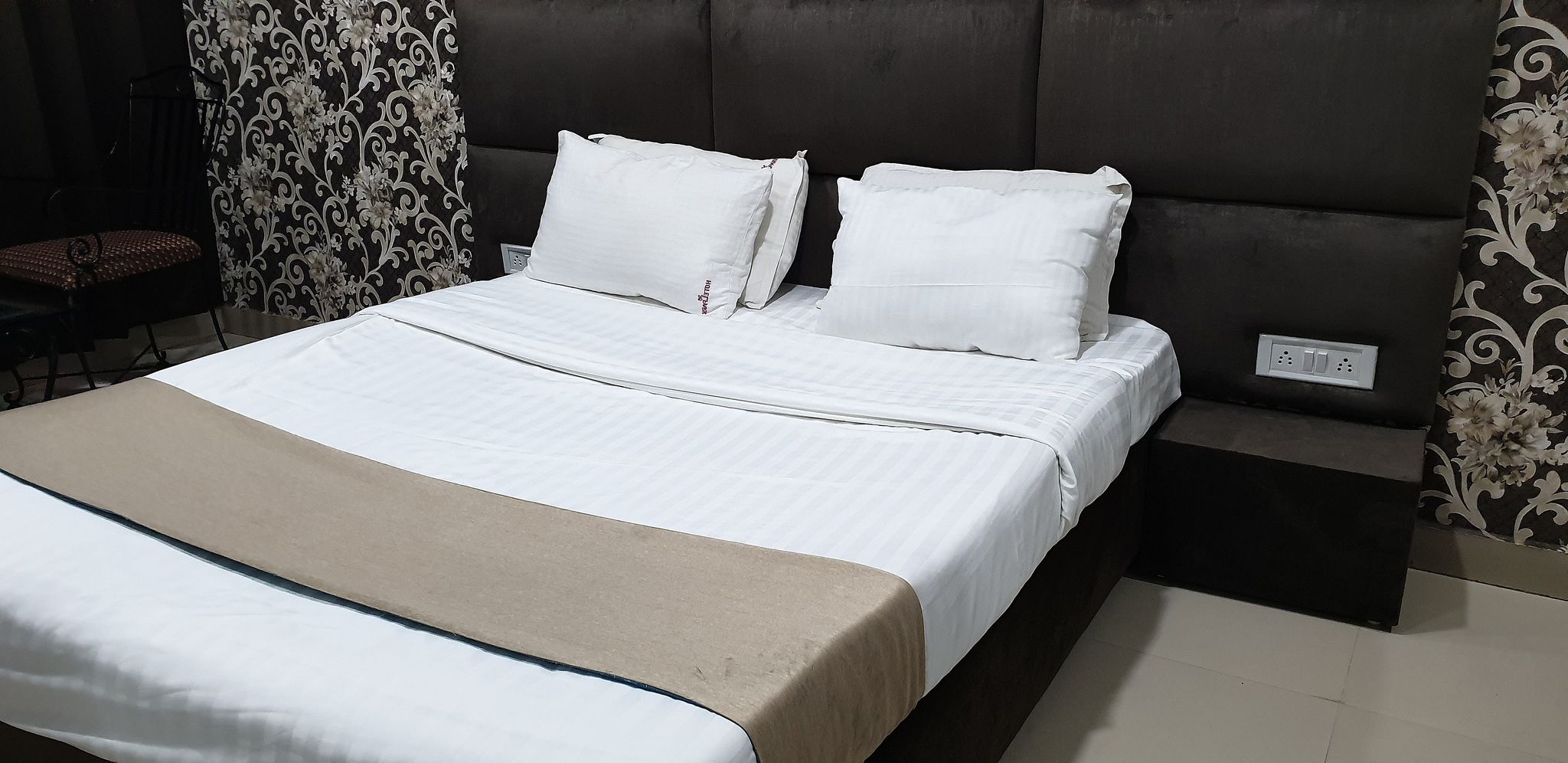 Hotel Park Deluxe AC Room 3